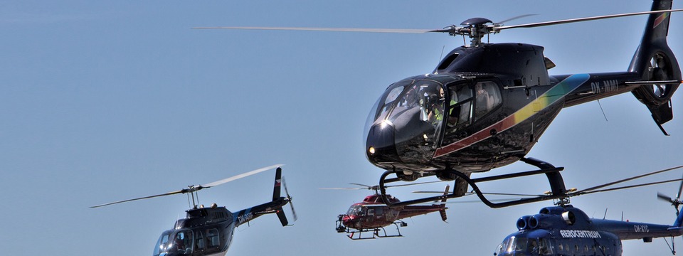 Helicopter flight training service